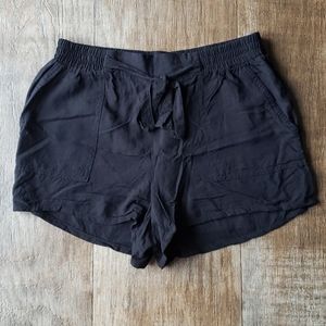 JOE B Medium Black Shorts